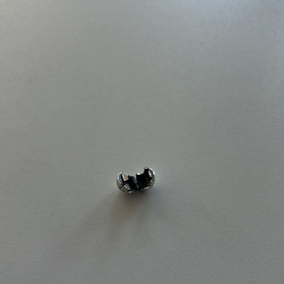 Pandora globe clip charm - Picture 2 of 4